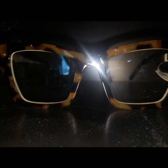 Blue Light Blockers - Picture 2 of 4